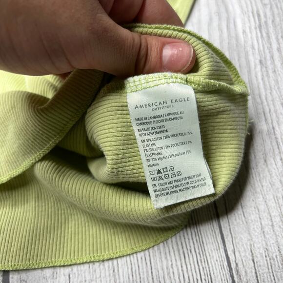 American Eagle Green Ribbed Knit Crop Basic Tank Top Size Small - Picture 4 of 5